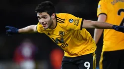 Raúl Jiménez explicó qué le provocan los cánticos que le dedican los aficionados de los Wolves