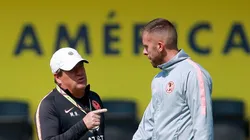 Relación rota: Herrera no convocará a Ménez para el juego ante Veracruz