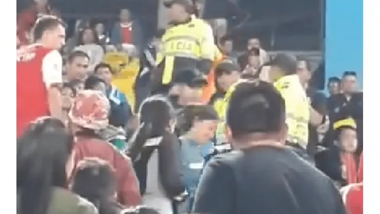 Esta vez los insultos fueron de los hinchas de Santa Fe a los de Millonarios
