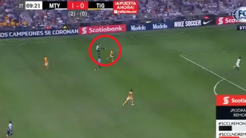 Era un golazo: Funes Mori pateó desde muy lejos y por encima de Guzmán, pero el travesaño le negó el gol