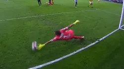 ¡Impresionante! Barovero salvó un cabezazo impecable de Gignac