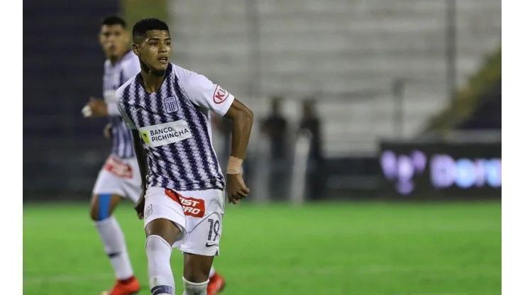 Wilder Cartagena también se sorprendió y elogió a Messi