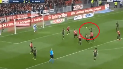 A lo Ibrahimovic: Falcao le pegó de primera y clavó un golazo acrobático