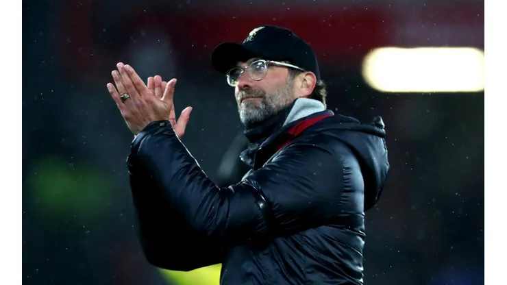 Jürgen Klopp no para de hablar en la previa.