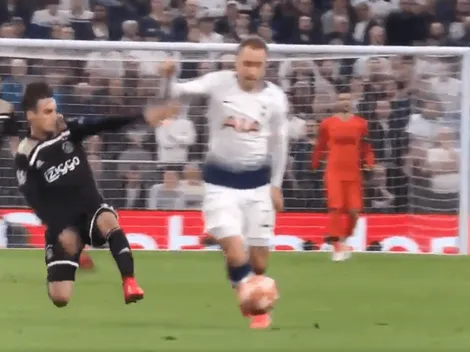 No todo es juego lindo en Ajax: Tagliafico tiró una fuerte patada desde atrás