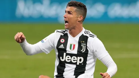 Cristiano Ronaldo con los colores de Juventus.