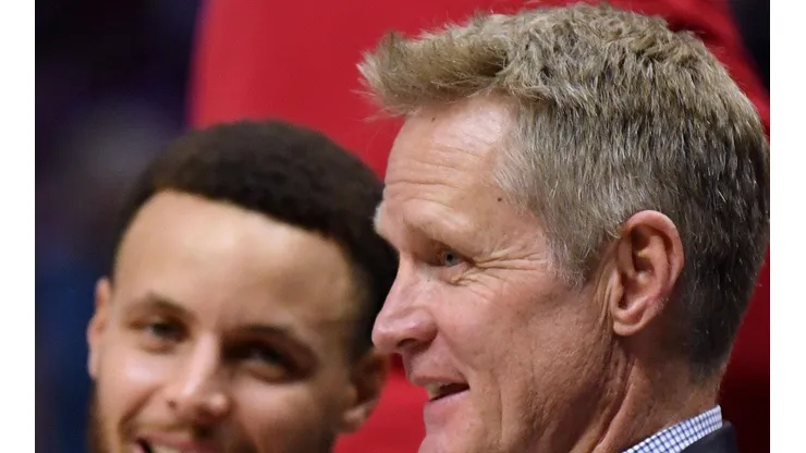La burla de Steve Kerr a James Harden por sus pésimas actuaciones