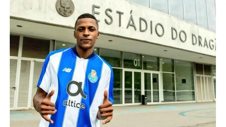 Apareció otro crack que se le pasó a Arturo Reyes para la sub 20