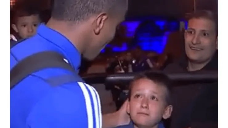 El conmovedor encuentro de Faríñez con un pequeño hincha de Millonarios