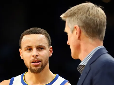 Steve Kerr tomó una medida extrema para que Stephen Curry no cometa más faltas