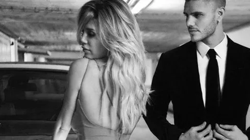 Nos vas a matar, Wanda: ahora subió una foto de Icardi sin ropa y la mano de ella en offside