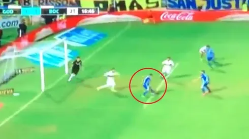 El remate de Miguel Merentiel.