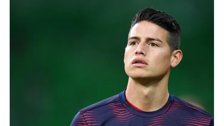 James, nuevamente desde el banco.