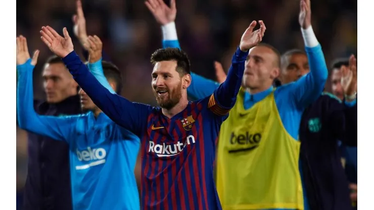 CAMPEONES. Lionel Messi lidera los festejos del Barcelona (Foto: Getty).