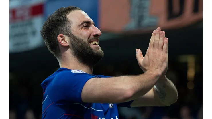 Gonzalo Higuaín festejando un gol en Chelsea.