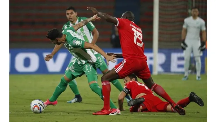 Duelo picante entre el 'Verde' y la 'Mechita'.