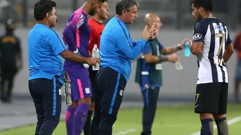 Quieren cerrar su pase a toda costa: dirigentes de Alianza se reunirán con Bengoechea