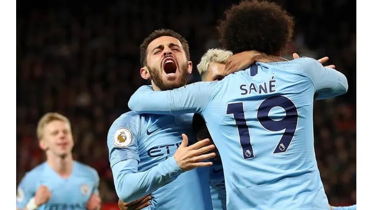 Manchester City volvió a la cima de la Premier League con una lección de fútbol ante el United