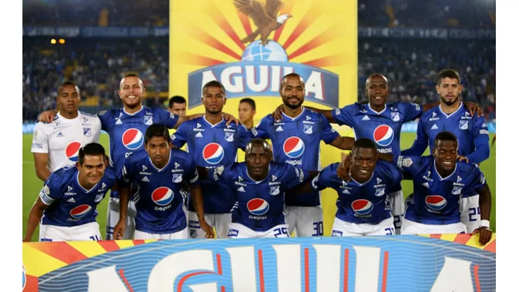 BOGOTA, COLOMBIA - APRIL 07: The players of Millonarios, pose for a photo, prior a match between Millonarios and C?cuta as part of Liga Aguila 2019 at Estadio Nemesio Camacho on April 07, 2019 in Bogota, Colombia. (Photo by Luis Ramirez/Vizzor Image/Getty Images)