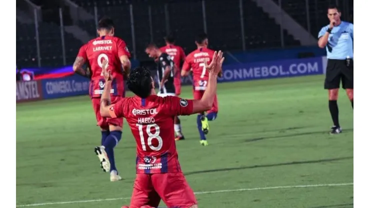 Zamora vs Cerro Porteño por la Copa Libertadores.