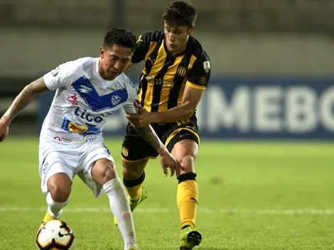 Peñarol tropezó en la altura y deberá definir el pase a octavos contra Flamengo