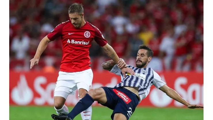 Alianza Lima vs Internacional por la Copa Libertadores.