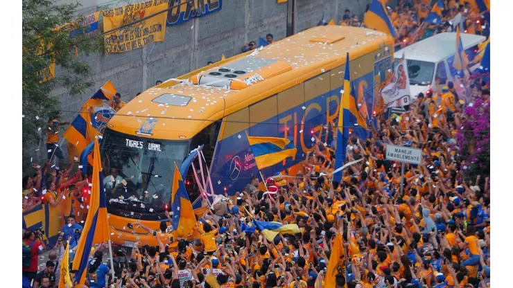 Tigres decoró su vestuario de manera muy especial.