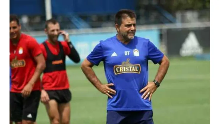 Claudio Vivas aseguró que el único objetivo de Cristal es ganar o clasificar a la Copa Sudamericana