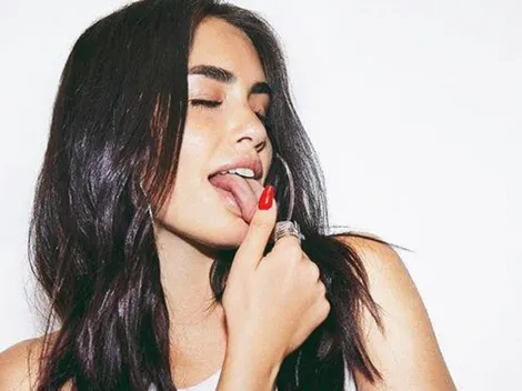 Lali Esposito se sacó una foto en modo bomba, mostró uno de sus tatuajes y explicó por qué se lo hizo