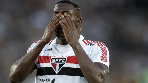 Gonzalo Carneiro vive horas negras en Brasil.