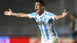 Ricardo Centurión con la camiseta de Racing.