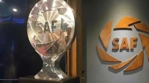 La Copa de la Superliga se carga a su primer entrenador