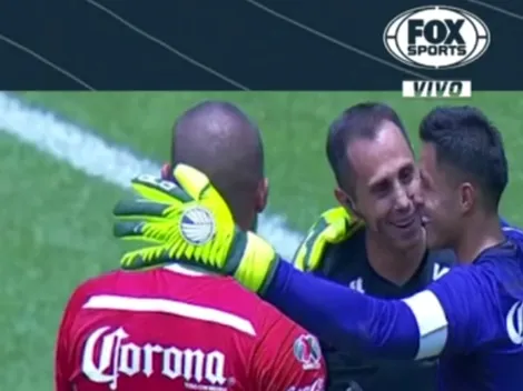 Polémica en Fox Sports: ¿el árbitro festejó el triunfo con los jugadores de Toluca?