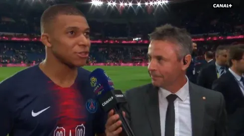 Mbappé, en diálogo con la prensa al finalizar el partido.