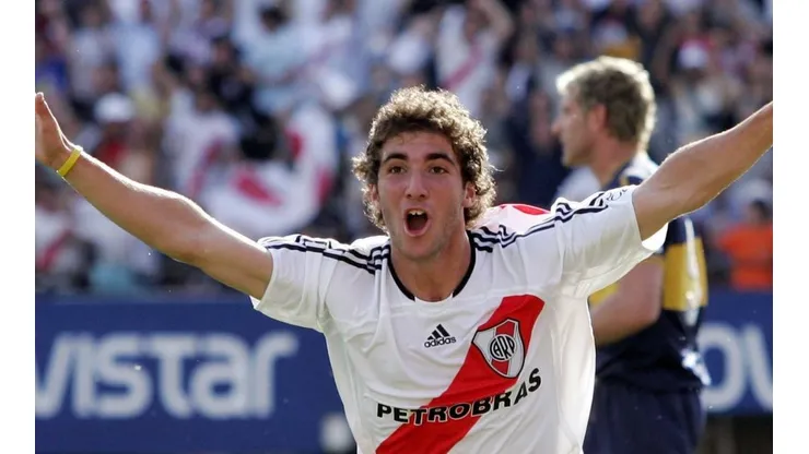 Higuaín reveló cómo se portó Gallardo con él "cuando era chico"
