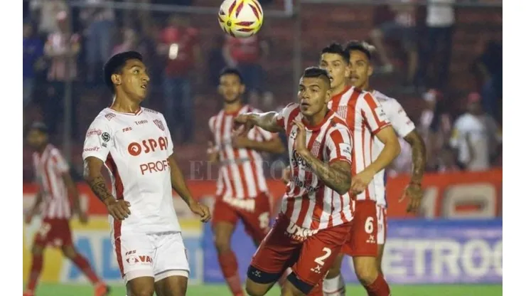 Unión vs San Martín de Tucumán por la Copa de la Superliga.