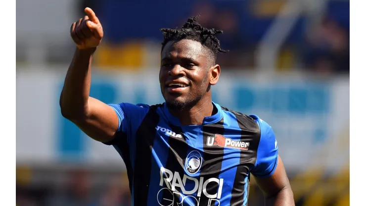 Duván Zapata con la camiseta de Atalanta.