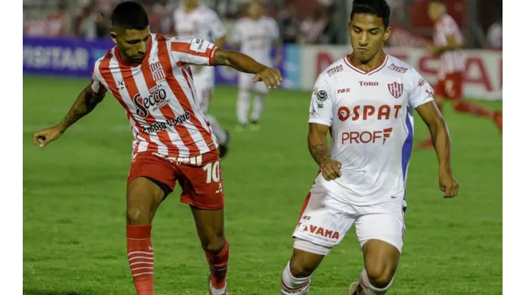 Unión de Santa Fe vs San Martín de Tucumán por la Copa de la Superliga.