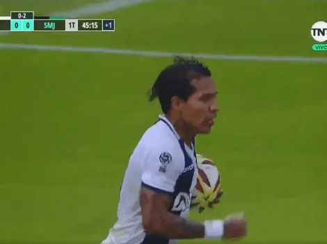 Dayro Moreno fue más rápido que el arquero y marcó el 1-0 para Talleres