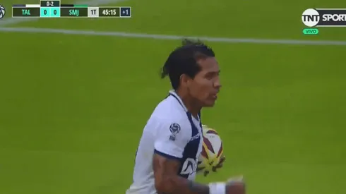 Dayro Moreno fue más rápido que el arquero y marcó el 1-0 para Talleres