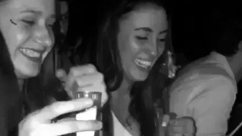 Video viral: ella quería clavar un tequilazo, pero agarró un vaso con sal