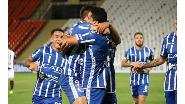 La alegría de los jugadores de Godoy Cruz.