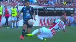 Ventura Alvarado le fue muy mal a Dedos López y vio la roja