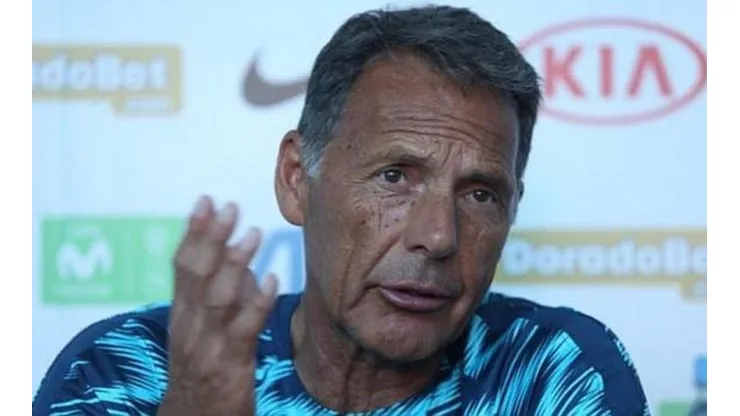 Después del partido Russo se quejó y señaló directamente a la Federación Peruana como responsable del empate