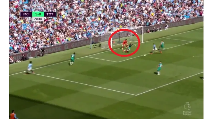 Sterling no entendía nada: el atajadón de Gazzaniga ante Manchester City