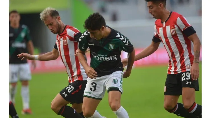Estudiantes festejo de visitante.