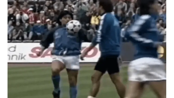 Foto de Diego Maradona, jugador de Napoli.