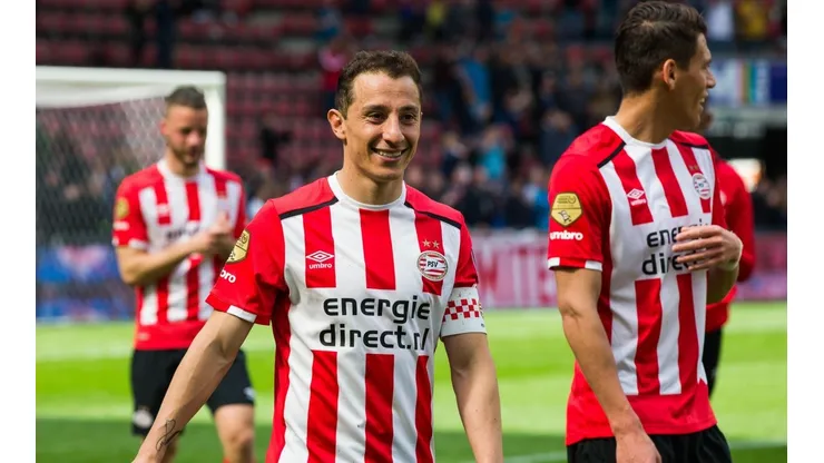 El PSV no olvida a Guardado.