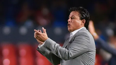 Luis Salvador se ofreció a trabajar en las Chivas