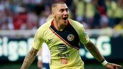 Castillo presumió el nuevo producto en sus redes.